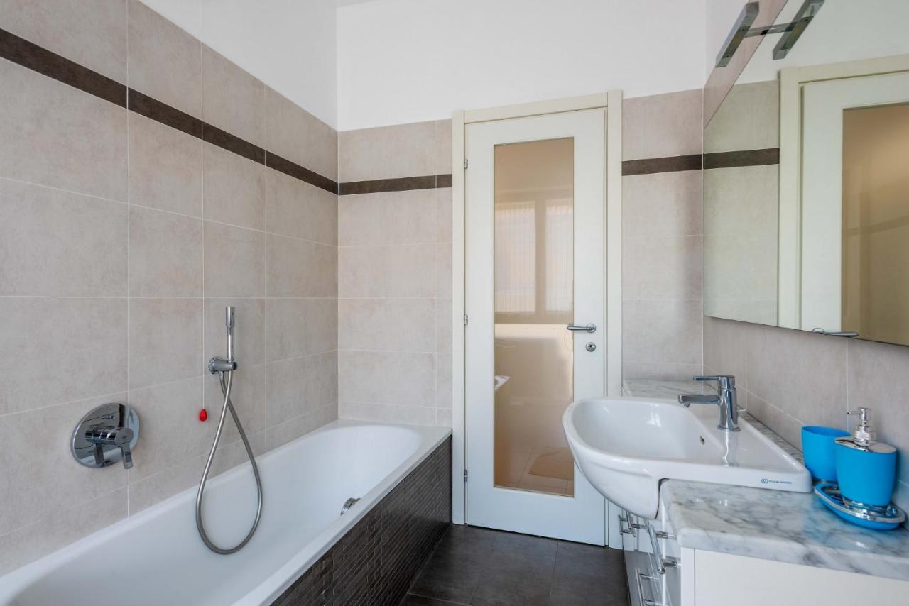 Amazing House In Porta Venezia By Easylife Apartment มิลาน ภายนอก รูปภาพ